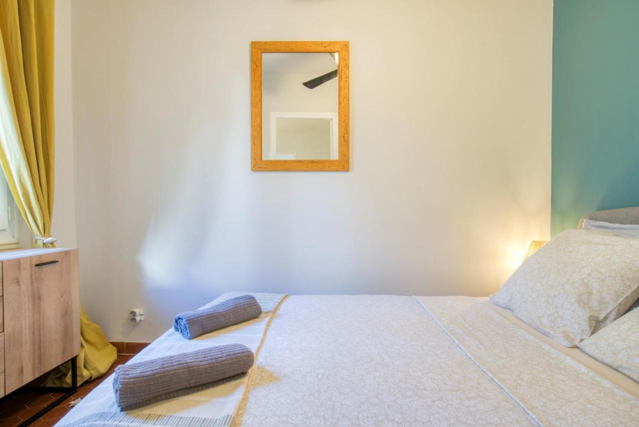Cosy, Modern, Fully Equipped, Air Conditioning, Nice Historical, Old Town, 1Minute Walk From Beach - "Le Bunico 4" Eksteriør billede